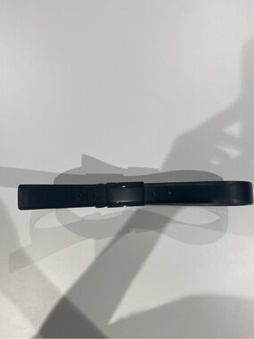Kenneth Cole Black Leather Belt w/ Modern Metal Buckle – Clean Minimal Style